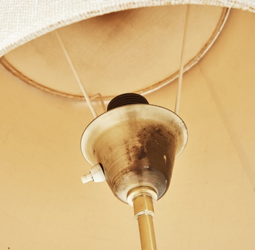 LAMPARAS PIE TEKA Y LATON AÑOS 70 - Imagen 3