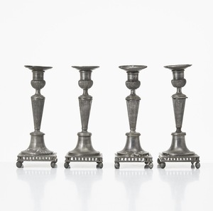 SET CUATRO CANDELABROS ESTAÑO GUSTAVIANOS
